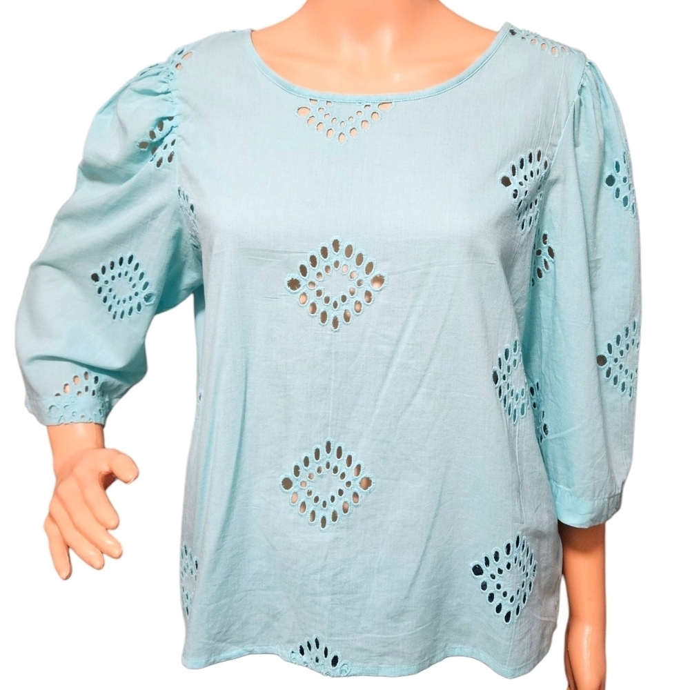 NWT New York & Company Eyelet Puff Sleeve Blouse M Aqua Blue Back Button Up